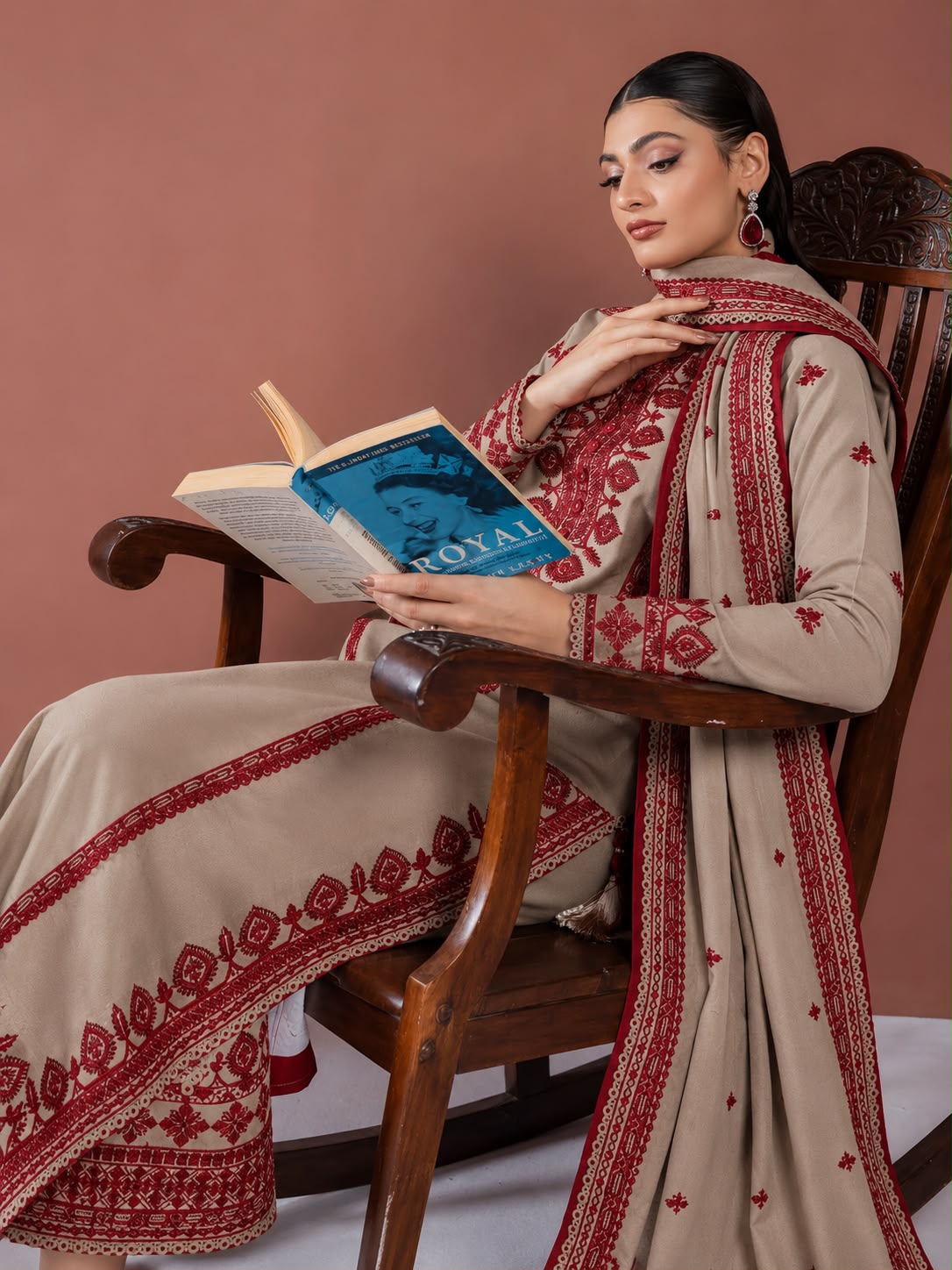 3PC Embroidered Dhanak Suit