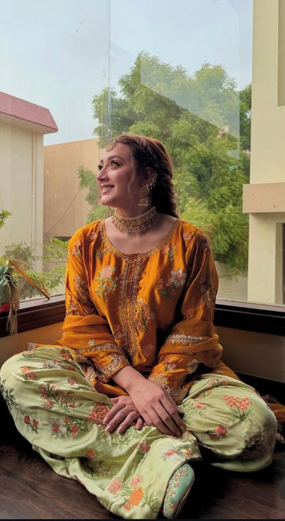 Zainab Chottani – Unstitched 3 Piece Suit