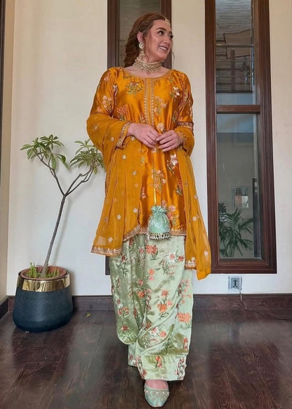 Zainab Chottani – Unstitched 3 Piece Suit