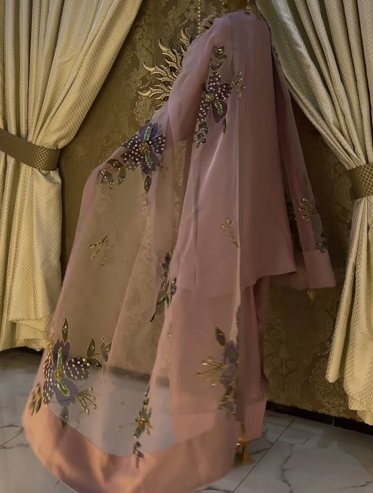 Dusty Mauve Farshi Shalwar 3 Piece Suit | Embellished Dupatta
