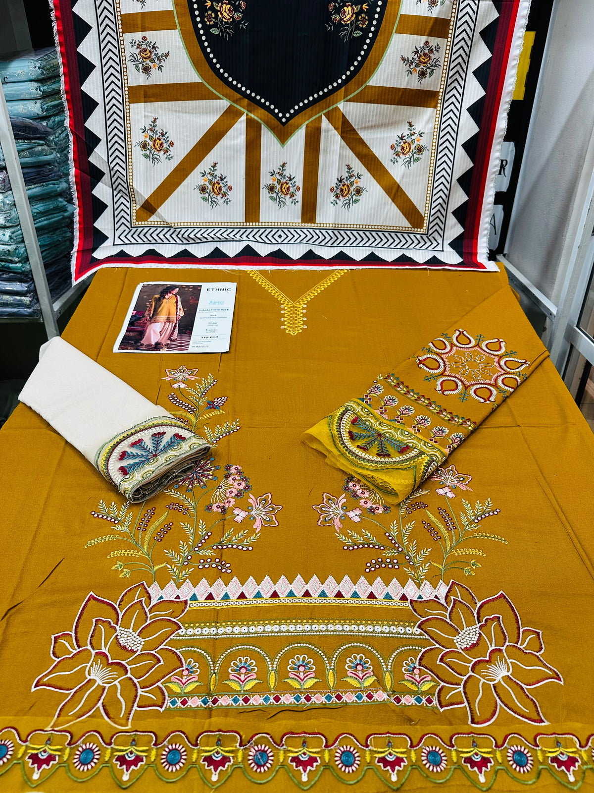 ETHNIC | Dhanak Marina 3PC Heavy Embroidered Suit